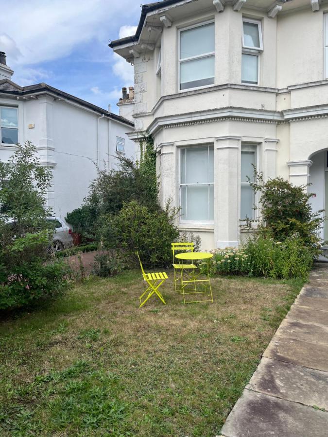 Elegant Bloomsbury Apartment In Tunbridge Wells Royal Tunbridge Wells Exterior foto